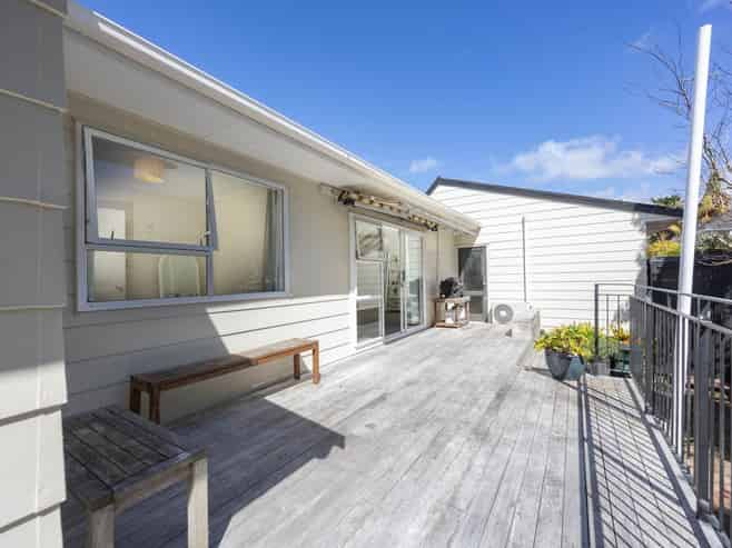 2/12 Parker Avenue, New Lynn