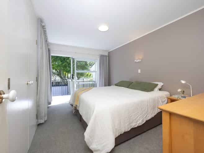 2/12 Parker Avenue, New Lynn