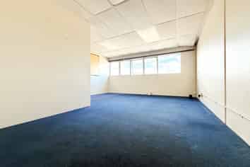 Modern Industrial Unit | 100 m2