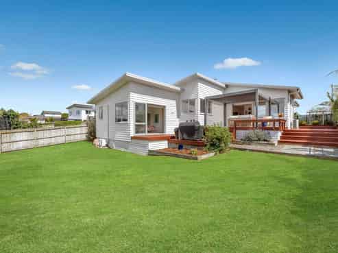 85 Liberty Crescent, Beachlands