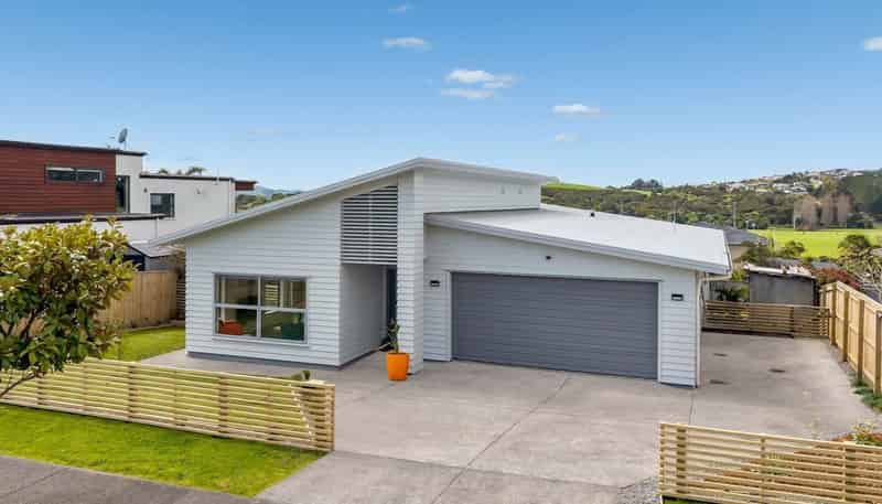 85 Liberty Crescent, Beachlands