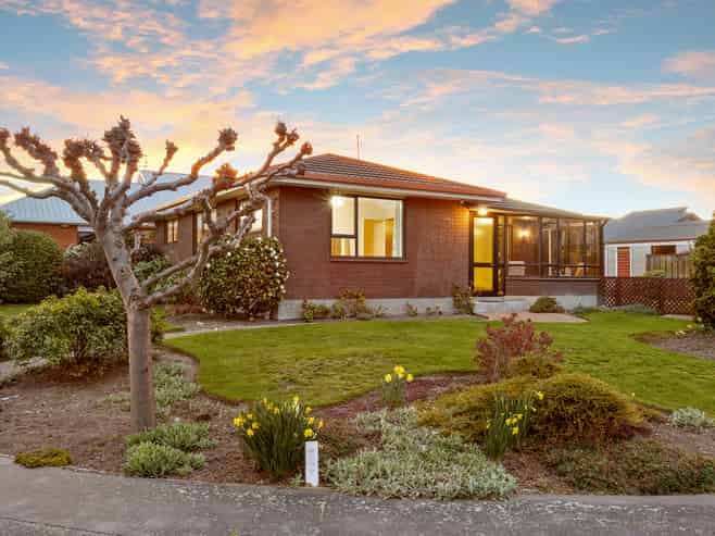 9 Lowry Avenue, Redwood