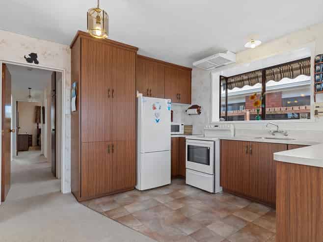 9 Lowry Avenue, Redwood