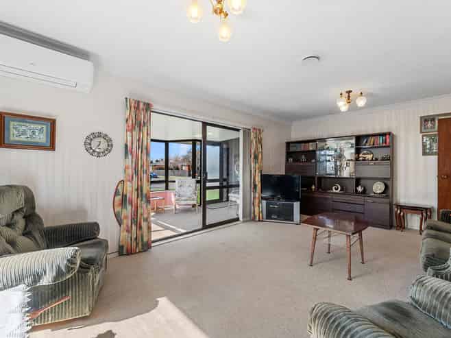9 Lowry Avenue, Redwood