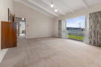 556 Queen Street East, Levin