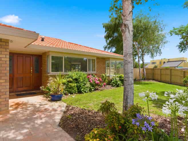 2 Leigh Place, Paraparaumu Beach