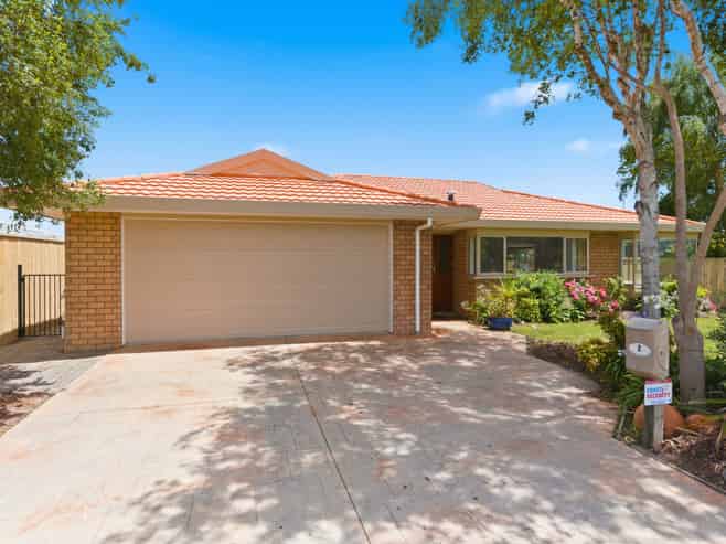 2 Leigh Place, Paraparaumu Beach