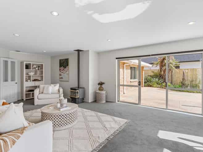 2 Leigh Place, Paraparaumu Beach