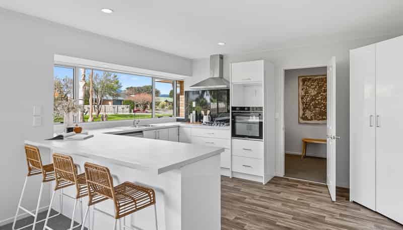 2 Leigh Place, Paraparaumu Beach