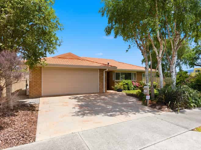 2 Leigh Place, Paraparaumu Beach