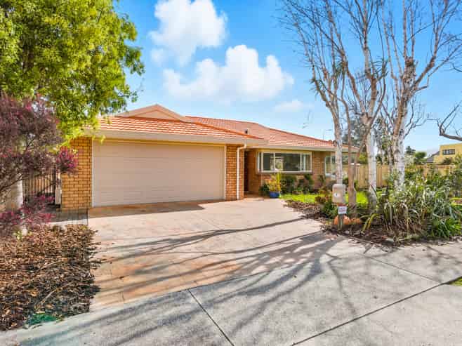 2 Leigh Place, Paraparaumu Beach