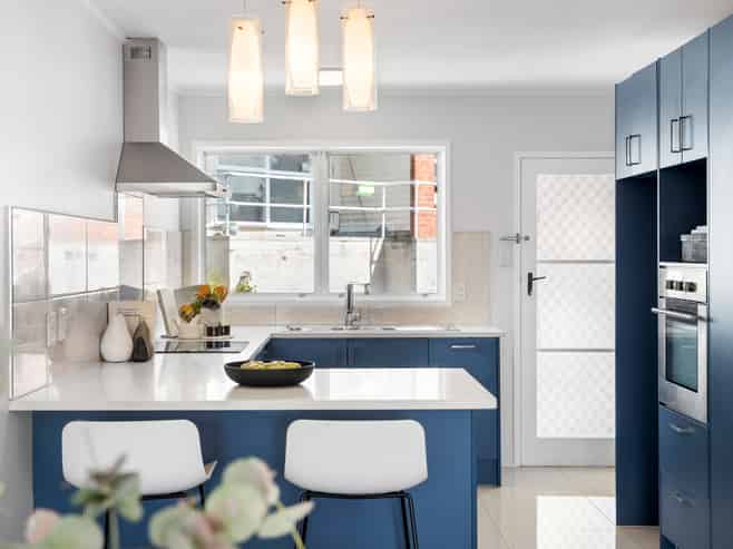 2/127 White Swan Road, Mount Roskill