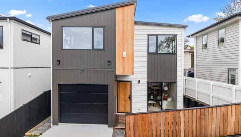 90B Oaktree Avenue, Browns Bay