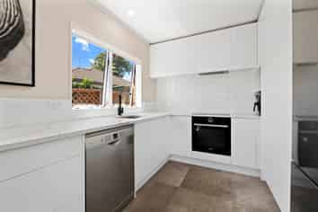 3a McGowan Place, Orewa