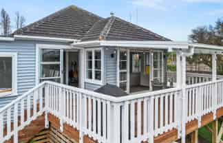 105 Cook Street, Thames