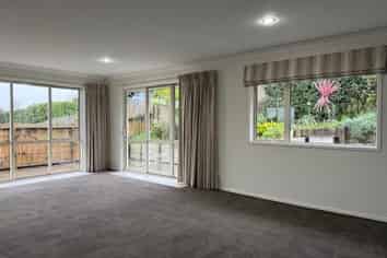 298 Ballintoy Park Drive, Welcome Bay