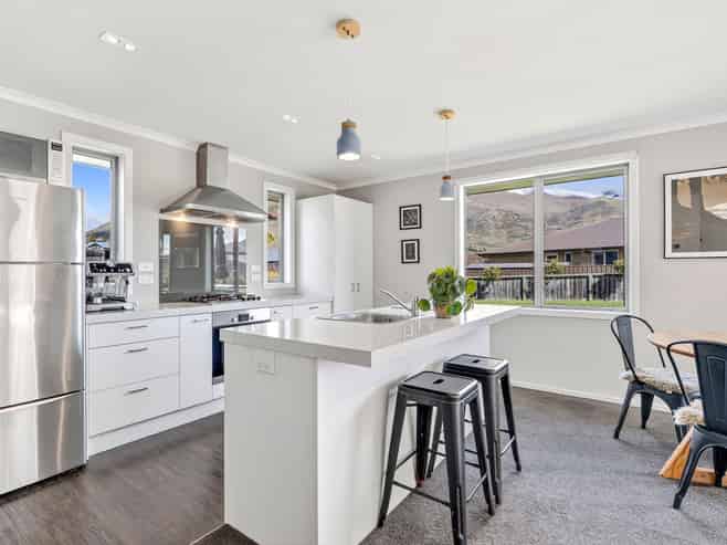 40 West Meadows Drive, Wanaka