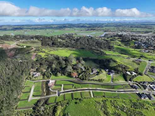 2-17,19-26 46 Urumaraki Avenue, Helensville
