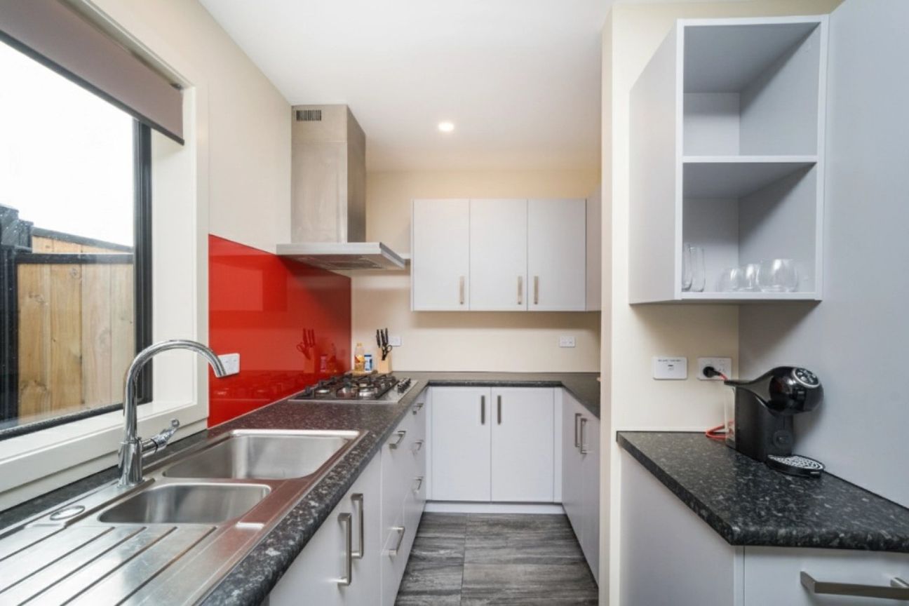 Modern comfort and immediate income - Bild 5
