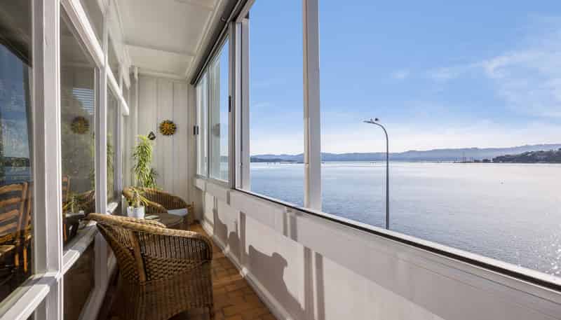 3/4 Gill Road, Lowry Bay, Eastbourne