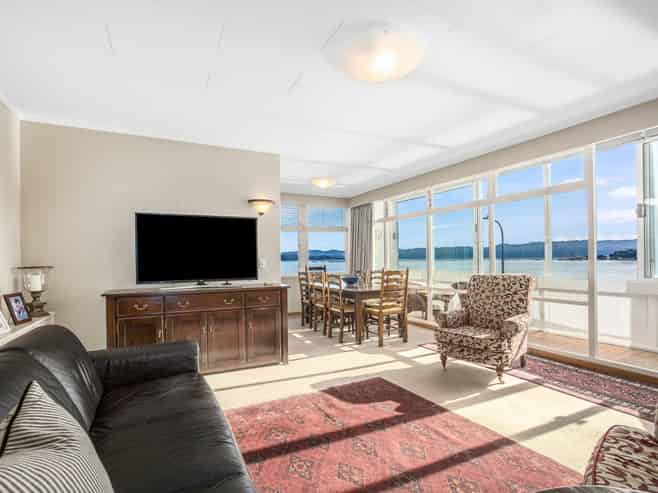 3/4 Gill Road, Lowry Bay, Eastbourne