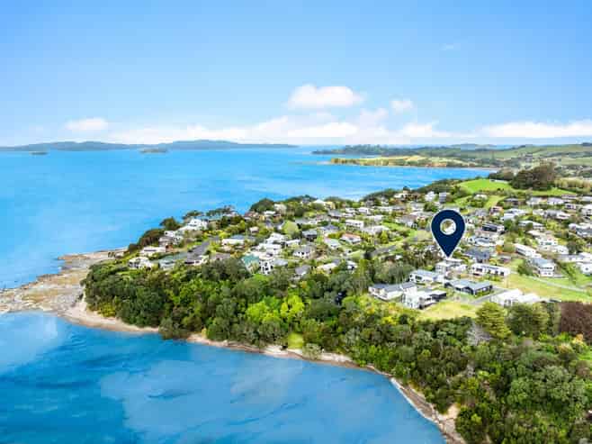 6 Wendy Hood Way, Snells Beach