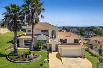 11 Azure Grove, Unsworth Heights