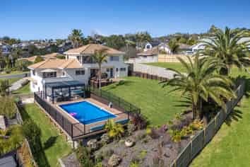 11 Azure Grove, Unsworth Heights
