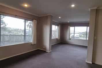33 Rush Creek Drive, Westgate