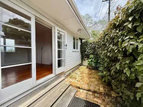 2/17 Pukerangi Crescent, Ellerslie