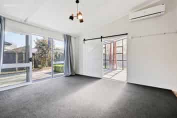 2/40A Bounty Street, Bryndwr