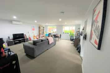 26A Wirihana Road, Titirangi