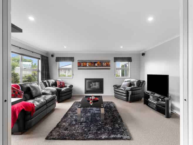 6 Murphy Court, Highbury