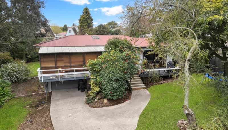 13B James Road, Manurewa