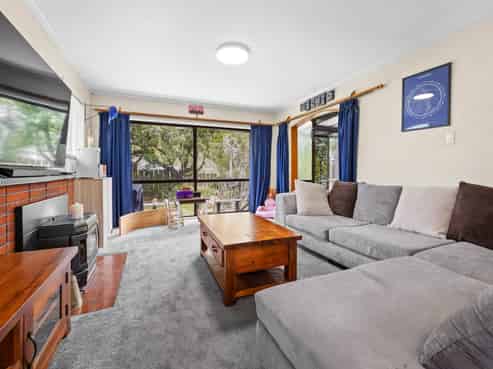 13B James Road, Manurewa