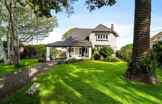 30 Court Crescent, Panmure