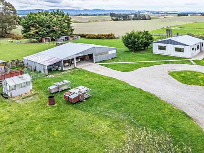 302 Beaconsfield Road, Fairview
