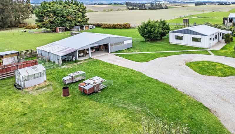 302 Beaconsfield Road, Fairview
