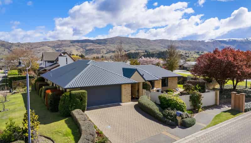 1 Fenwick Crescent, Cromwell