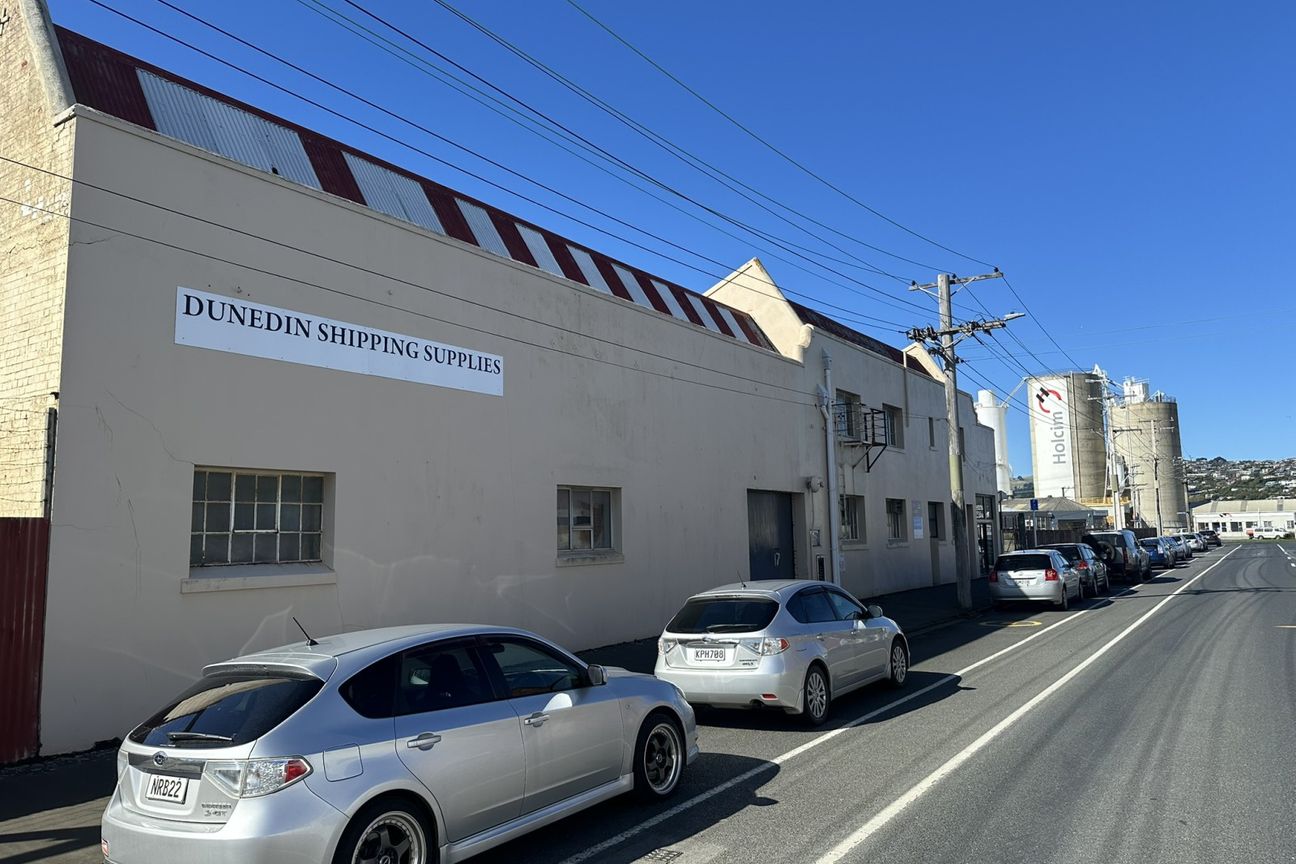 Central Harbour Basin Industrial to Lease - Vista 4