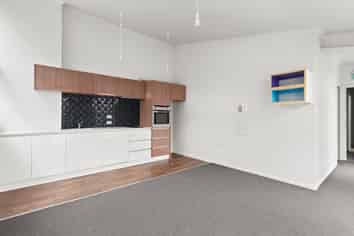 Modern Industrial Premises 393m2