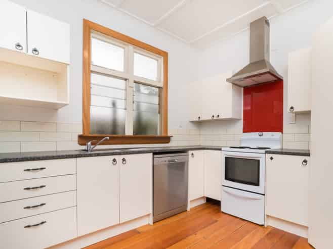 4 Rainforth Street, Roslyn
