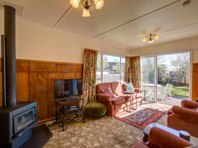 14 Broadway Avenue, Waikuku Beach