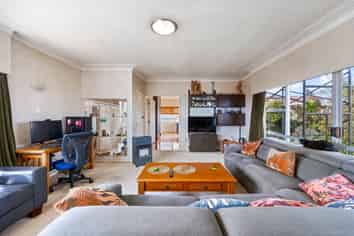 705 Richardson Road, Mount Roskill