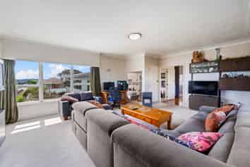 705 Richardson Road, Mount Roskill