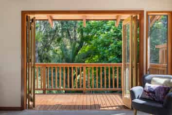 191 Scenic Drive, Titirangi
