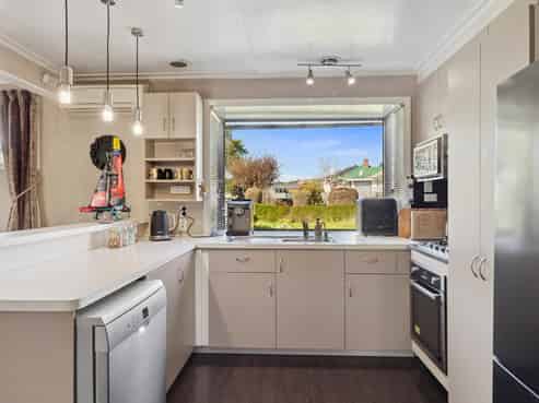 2 Pottinger Street, Green Island