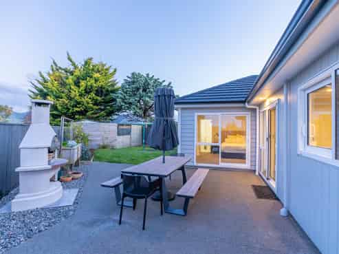 155 Guildford Drive, Paraparaumu Beach