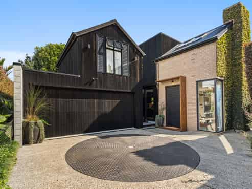 82A Grange Road, Mount Eden