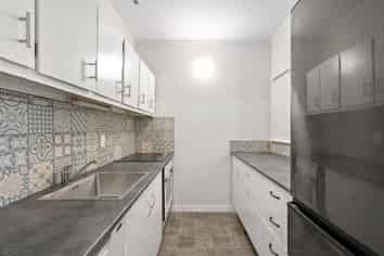 13/70 Hobson Street, Thorndon